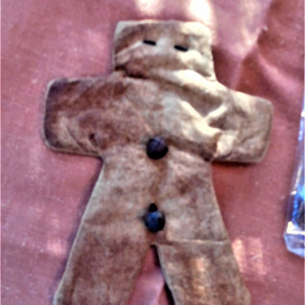 GINGERBREAD COOKIE, HANDCRAFTED! CLOTH ORNAMENT SMELLS DELICIOUS NEW